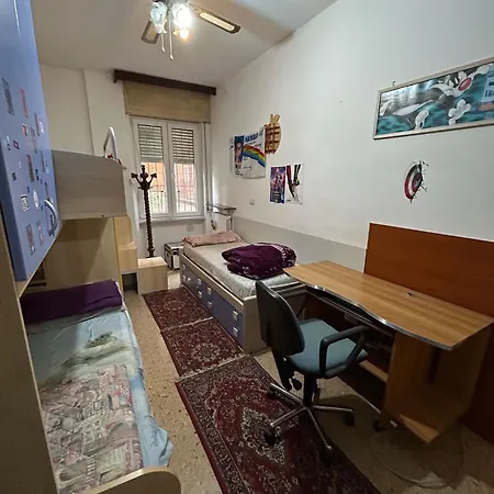 Cozy Near Center Affordable & Charming 베로나