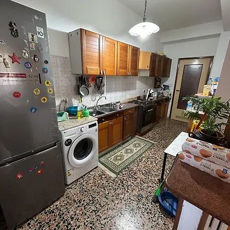 Homestay Cozy Near Center Affordable & Charming