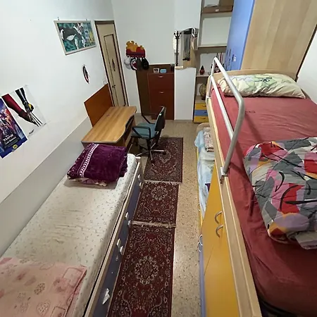 Cozy Near Center Affordable & Charming Homestay *