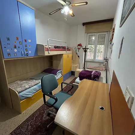 Homestay Cozy Near Center Affordable & Charming *