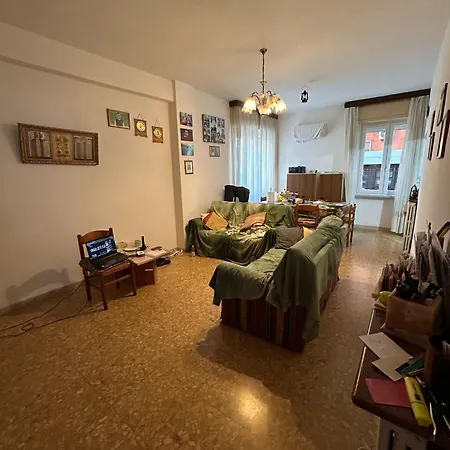 Cozy Near Center Affordable & Charming Homestay Verona